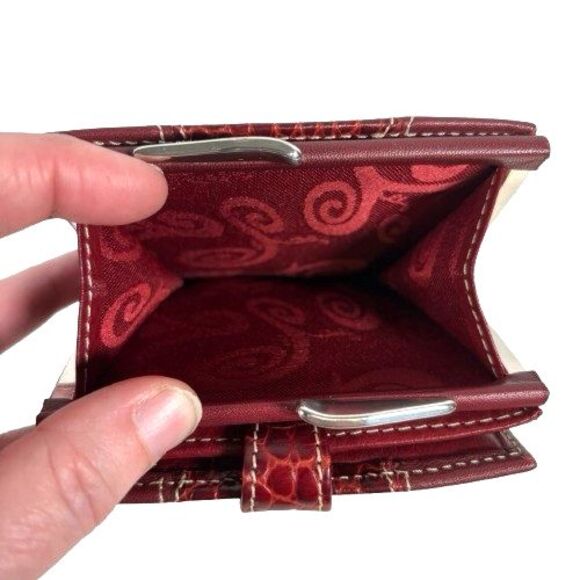 New Brighton Moc Croc Leather Wallet Bifold Large Silver Heart Clutch Kisslock - Picture 15 of 16